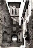 CPM En Pays Basque St Jean Pied de Port Facade et Clocher de l'eglise XV siecle 