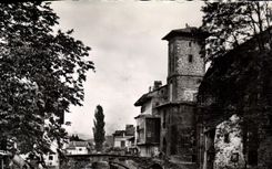 CPM Saint Jean Pied de Port B Pyr le Vieux Pont et l'eglise 