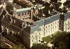 CPM Blois Loir et Cher le chateau vue aerienne 