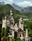 CPM Konigsschloss Neuschwanstein mit Blick auf Schlob Hohenschwangau und Schwansee gegen Tiroler Alp