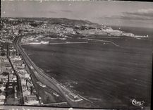 CPM Alger Vue aerienne panoramique du Port et la Ville 