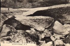 CPA Cirque de Gavarnie les Ebouits de glace au Pont de Neige 