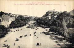 CPA Les Hautes Pyrenees Lourdes L'Esplanade le Fort Vue de la Terrasse de la Basilique 