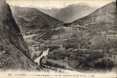 CPA Lourdes La Vallee d'Argeles Vue du Funiculaire du Pic du Jer 