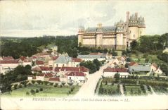 CPA Pierrefonds Vue generale Cote Sud Ouest du Chateau 