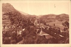 CPA Lourdes Vue d'ensemble sur la Basilique 