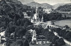 CPA Lourdes La Basilique et le Monument Interallie vue du Chateau Fort 