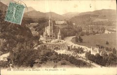 CPA Lourdes La Basilique vue Plongeante  