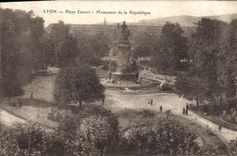 CPA Lyon Place Carnot Monument de la Republique 