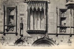 CPA Bourges Palais Jacques Coeur Detail de la Facade 