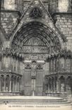 CPA Bourges Cathedrale Ensemble du Portail St Ursin 