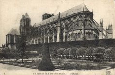CPA Cathedrale de Bourges L'Abside 
