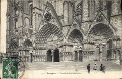 CPA Bourges Portails de la Cathedrale 