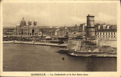 CPA Marseille La Cathedrale et le Fort Saint Jean 