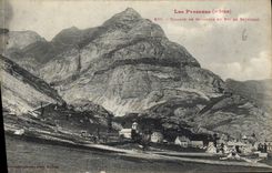 CPA Les Pyrenees Village de Gavarnie et Pic de Secugnac 