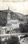 CPA Lourdes la Basilique les Piscines et la Grotte 