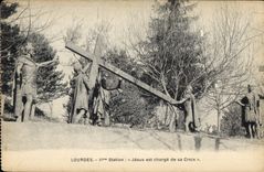 CPA Lourdes IIme Station Jesus est Charge de Sa Croix 