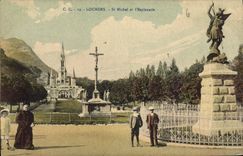 CPA Lourdes St Michel et l'Esplanade 