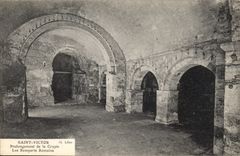 CPA Saint Victor Prolongement de la Crypte les Remparts Romains 