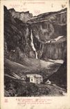 CPA Les Hautes Pyrenees Gavarnie au fond du cirque la grande cascade et l'hotel du Cirque et de la c