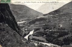 CPA Lourdes la Vallee d'Argeles vue du Funiculaire du Pic du Jer 