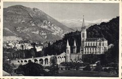 CPA Lourdes la Basilique et le Pic du Jer 