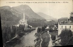 CPA Lourdes vue sur la Basilique et le Gave prise de la Villa Notre Dame de Sion 