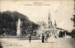 CPA Les Pyrenees Lourdes La Basilique et la Vierge 