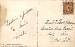 CPA Lourdes Hautes Pyrenees La Vierge couronnee et la Basilique 