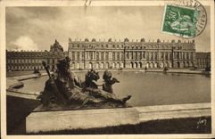 CPA Splendeurs et charmes de Versailles le Palais facade sur les Parterres d'Eau 