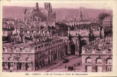 CPA Nancy L'Arc de Triomphe et Palais du Gouvernement 