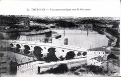 CPA Toulouse Vue panoramique sur la Garonne 