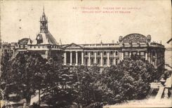 CPA Toulouse Facade Est du Capitole Donjon 