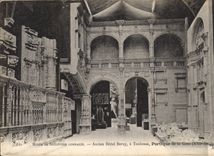 CPA Musee de Sculpture Comparee Ancien Hotel Berny A Toulouse Portique de la Cour 