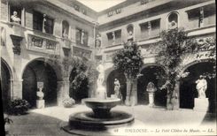 CPA Toulouse Le Petit Cloitre du Musee 