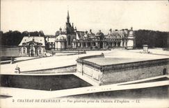 CPA Chateau de Chantilly Vue generale prise du Chateau d'Enghien 