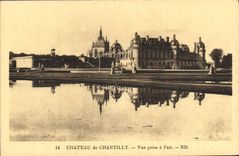 CPA Chateau de Chantilly Vue prise a l'est 