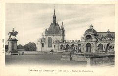 CPA Chateau de Chantilly Cote sud est Statue du Connetable 