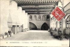 CPA Pierrefonds Le Chateau La Salle des Gardes 
