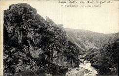 CPA Aubazines Le saut de la Bergere 