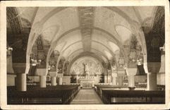 CPA La Basilique de Lisieux La Crypte Vue generale 