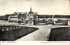 CPA Chantilly vue generale prise de la route des Lions 