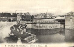 CPA Chateau de Chantilly L'Entree du Chateau 