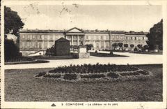 CPA Compiegne le Chateau vu du parc 