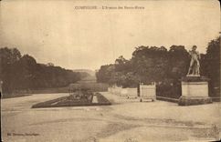 CPA Compiegne l'Avenue des Beaux Monts 