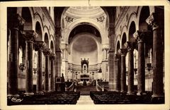 CPA Tours I et L interieur de la Basilique St Martin 