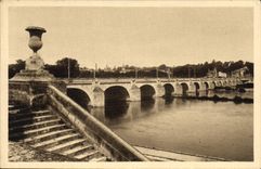 CPA Tours I et L le Pont de Pierre cote sud est commence en 1765 lure a la circulation en 1779 