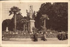 CPA Lourdes la Vierge Couronnee 