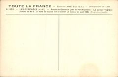 CPA Les Pyrenees H P Route de Gavarnie pres du Pont Napoleon 