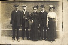 CARTE PHOTO Personnages